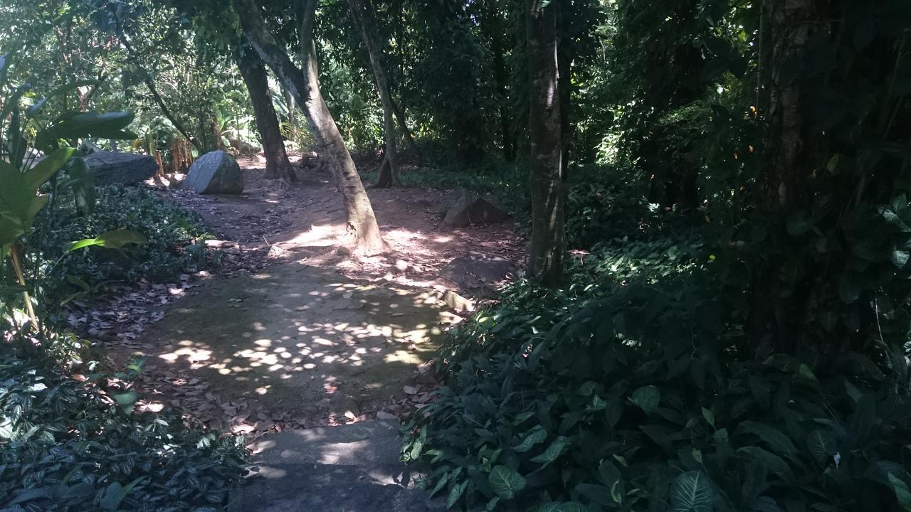 Reb Casa Itanhanga 2*